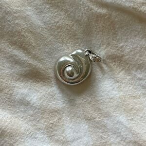 Clare V. Silver seashell charm